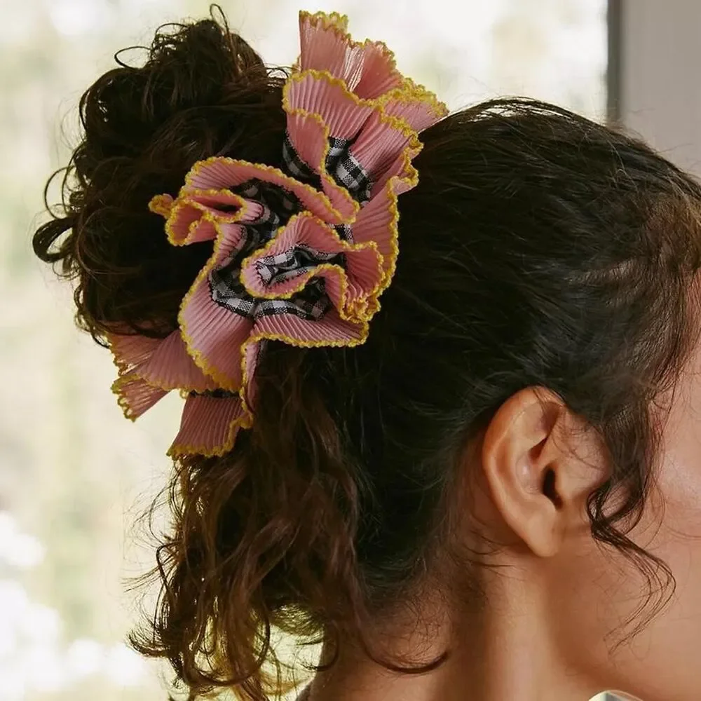Free People Blue Valentine Scrunchie Hair Accessory Green White Polka Dot NEW
